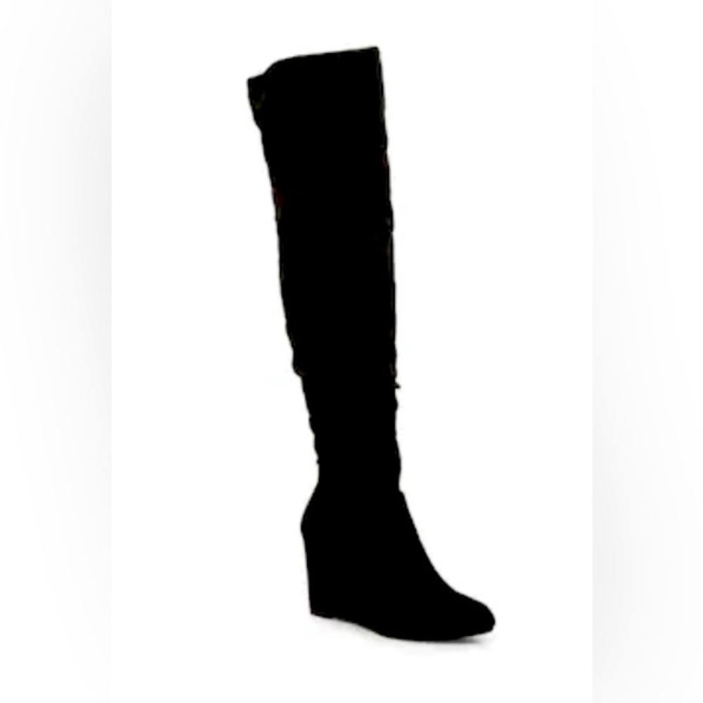 Chinese Laundry over the knee black suede boots! Size 7, 23” tall (incl 3” heel)